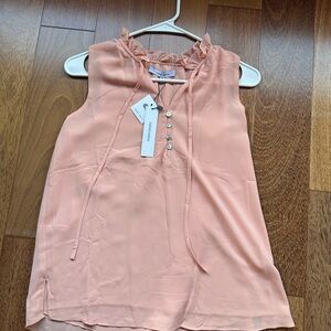 Naked Zebra Peach Ruffle-Neck Sleeveless Camisole